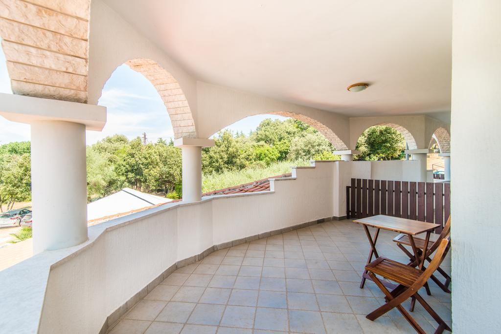 Hotel Villa Vrsar Bagian luar foto